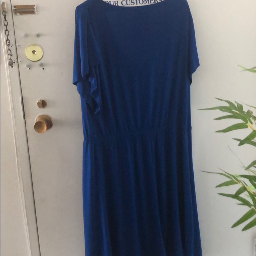 Like new! Worn once! Blue belted drape dress. - Picture 4 of 6